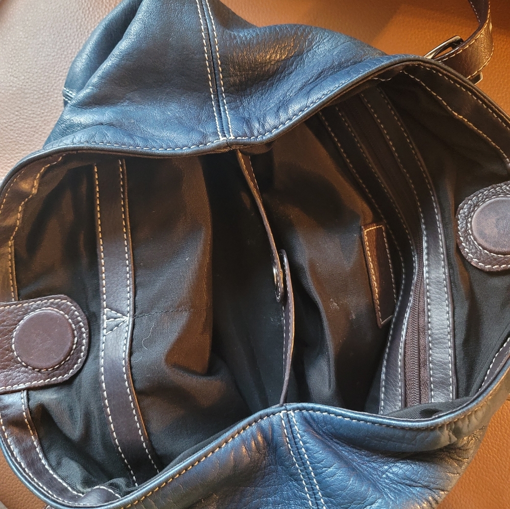 Navy Handbag - Picture 3 of 3